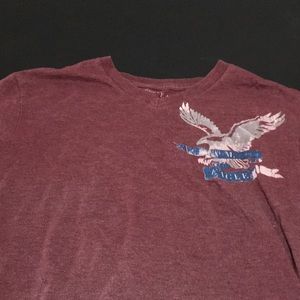 America Eagle v neck tee